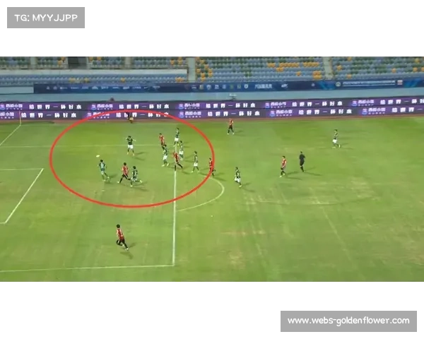 球员冲突引发技术犯规，裁判及时介入控制场面